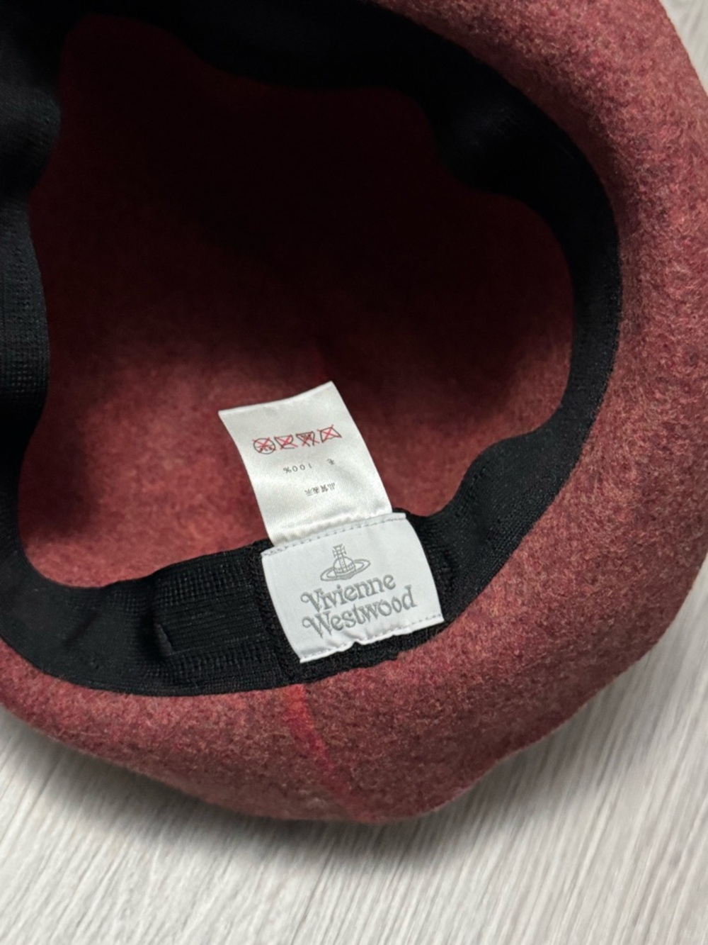 Vivienne Westwood Red and Brown Wool Fedora Hat - Picture 4 of 4